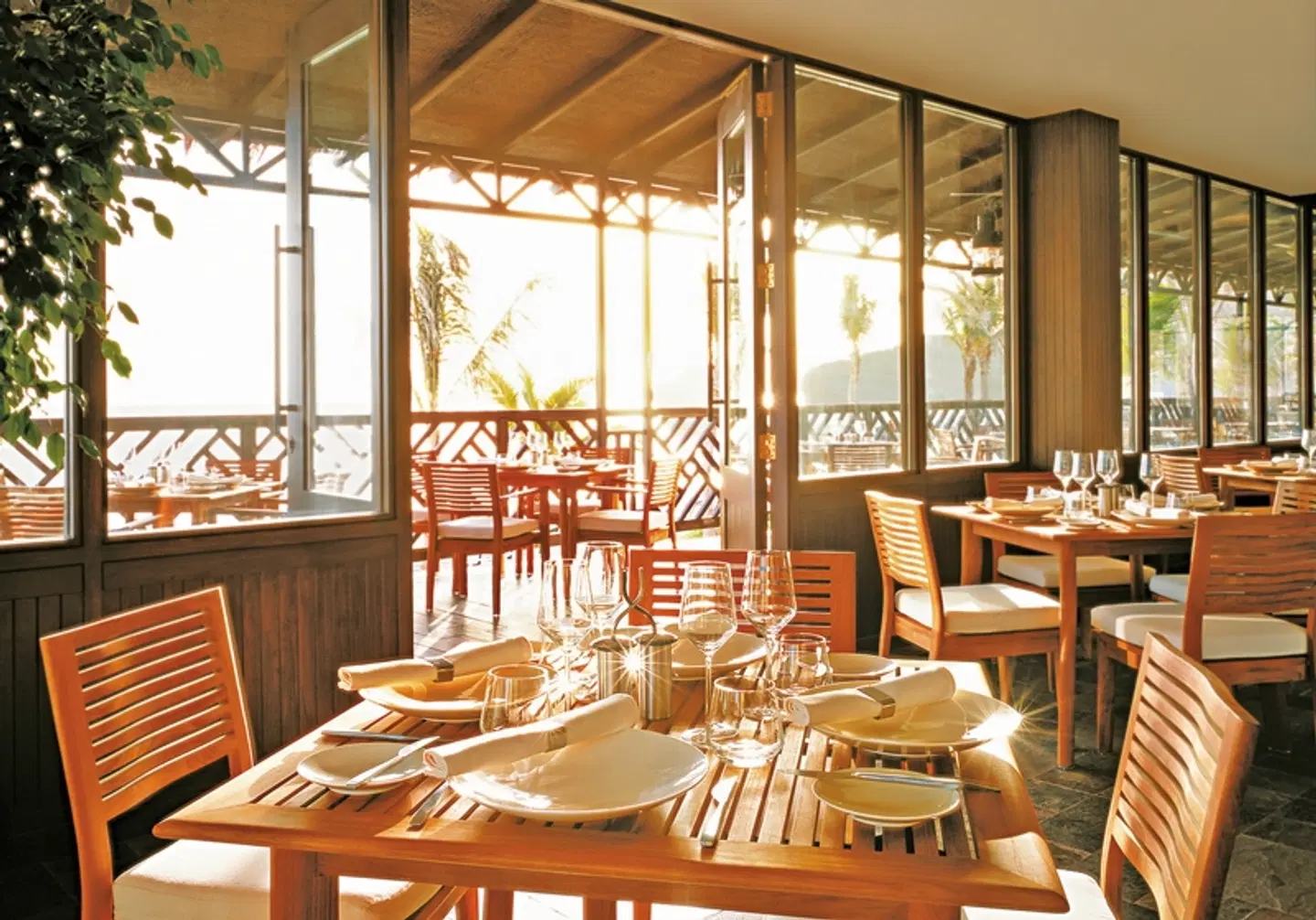 Shangri-La Barr Al Jissah, Al Waha Restaurant