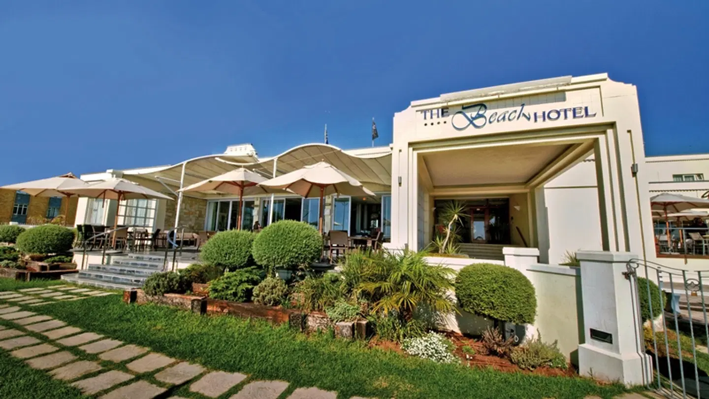 Beach Hotel EXTERIOR