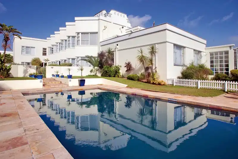Beach Hotel – Hotelfoto
