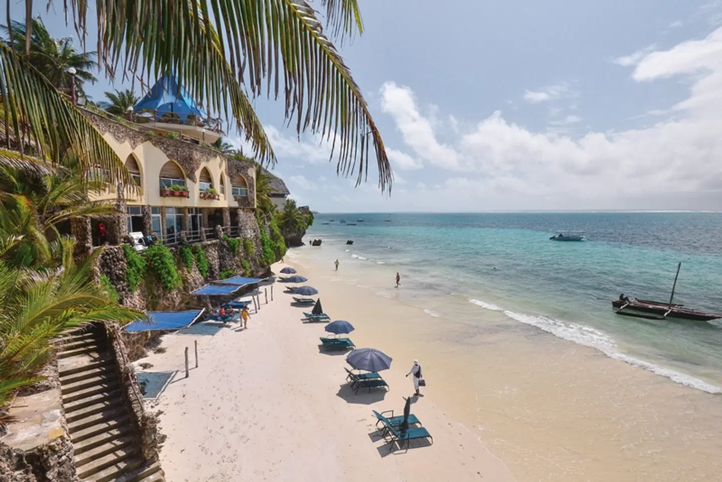 Bahari Beach Hotel Strand