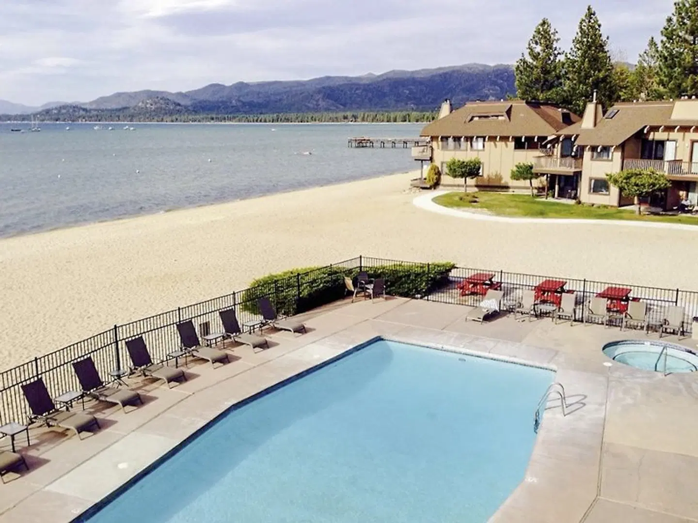 Tahoe Lake Shore Lodge & Spa OUTDOOR_POOL