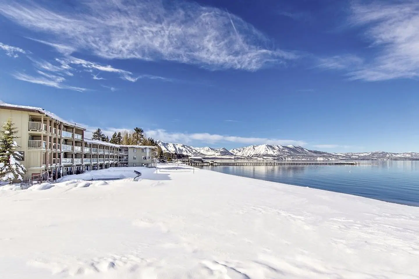 Tahoe Lake Shore Lodge & Spa Strand