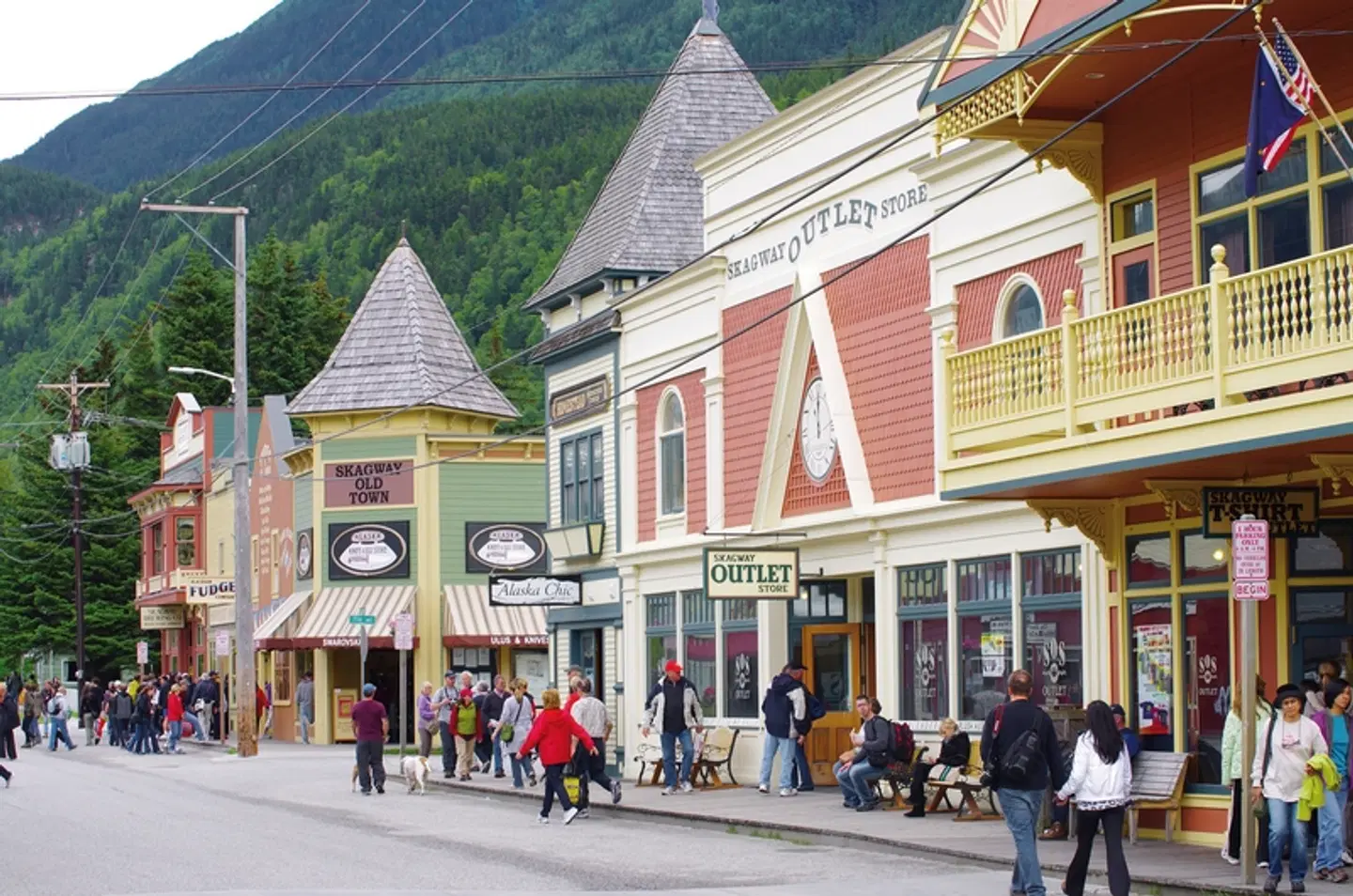 Golden Circle Yukon & Alaska EXTERIOR