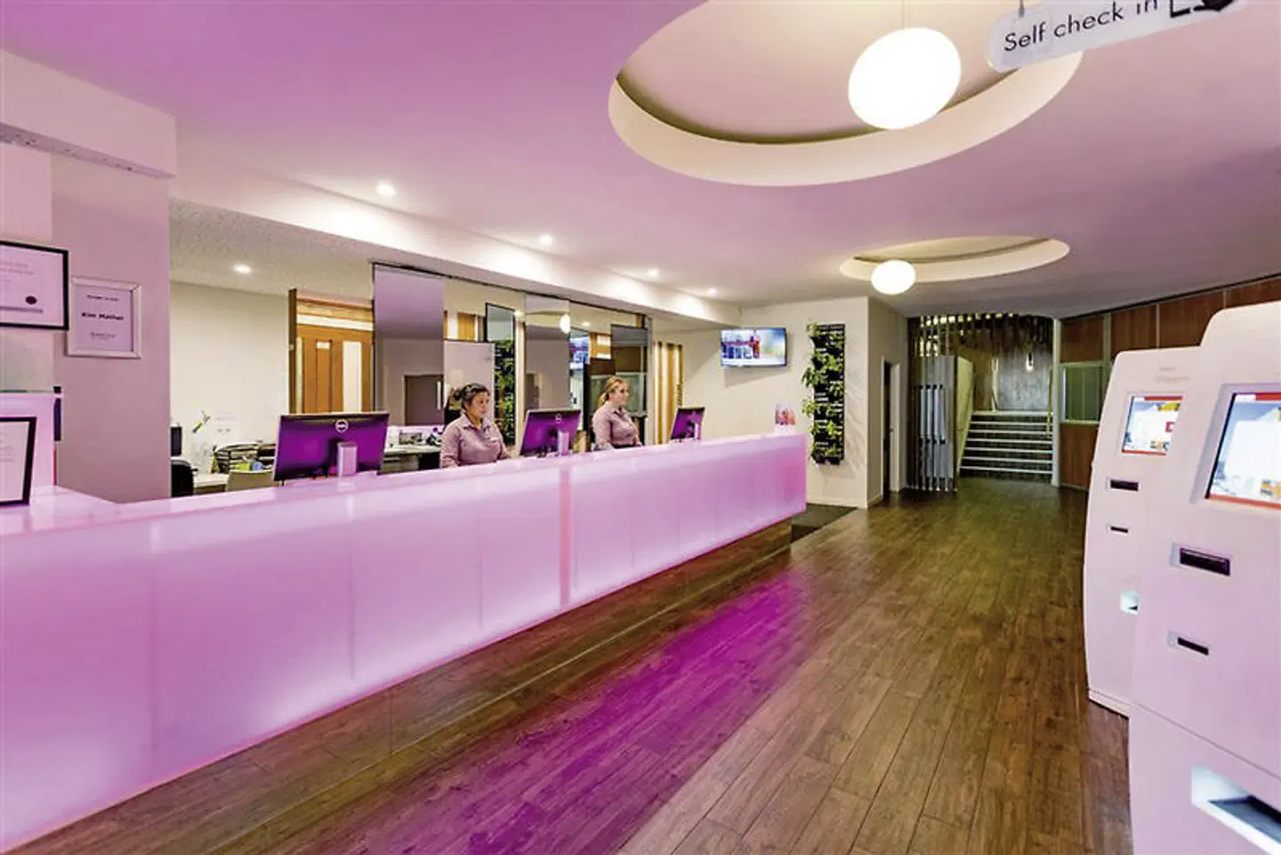 BreakFree on Cashel LOUNGE_LOBBY