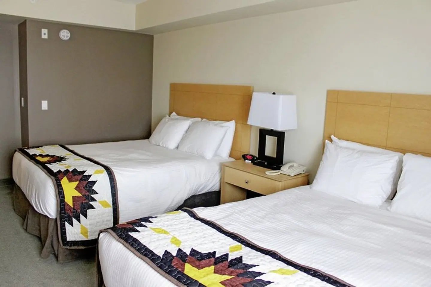 Manitoulin Island Hotel & Conference Centre ROOM_EXAMPLE