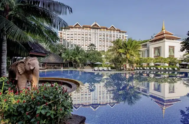 Shangri-La Hotel Chiang Mai Pool