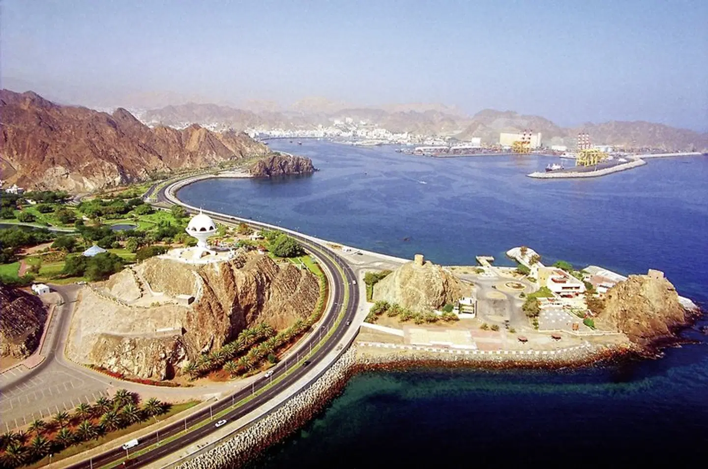 Off-Road durch das Sultanat Oman LANDSCAPE