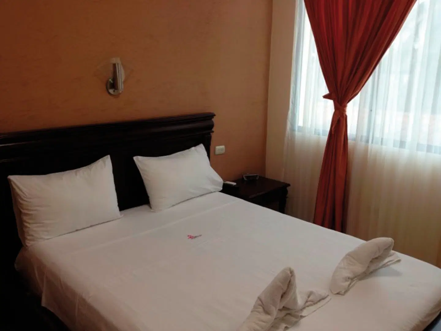 Flamingo ROOM_EXAMPLE