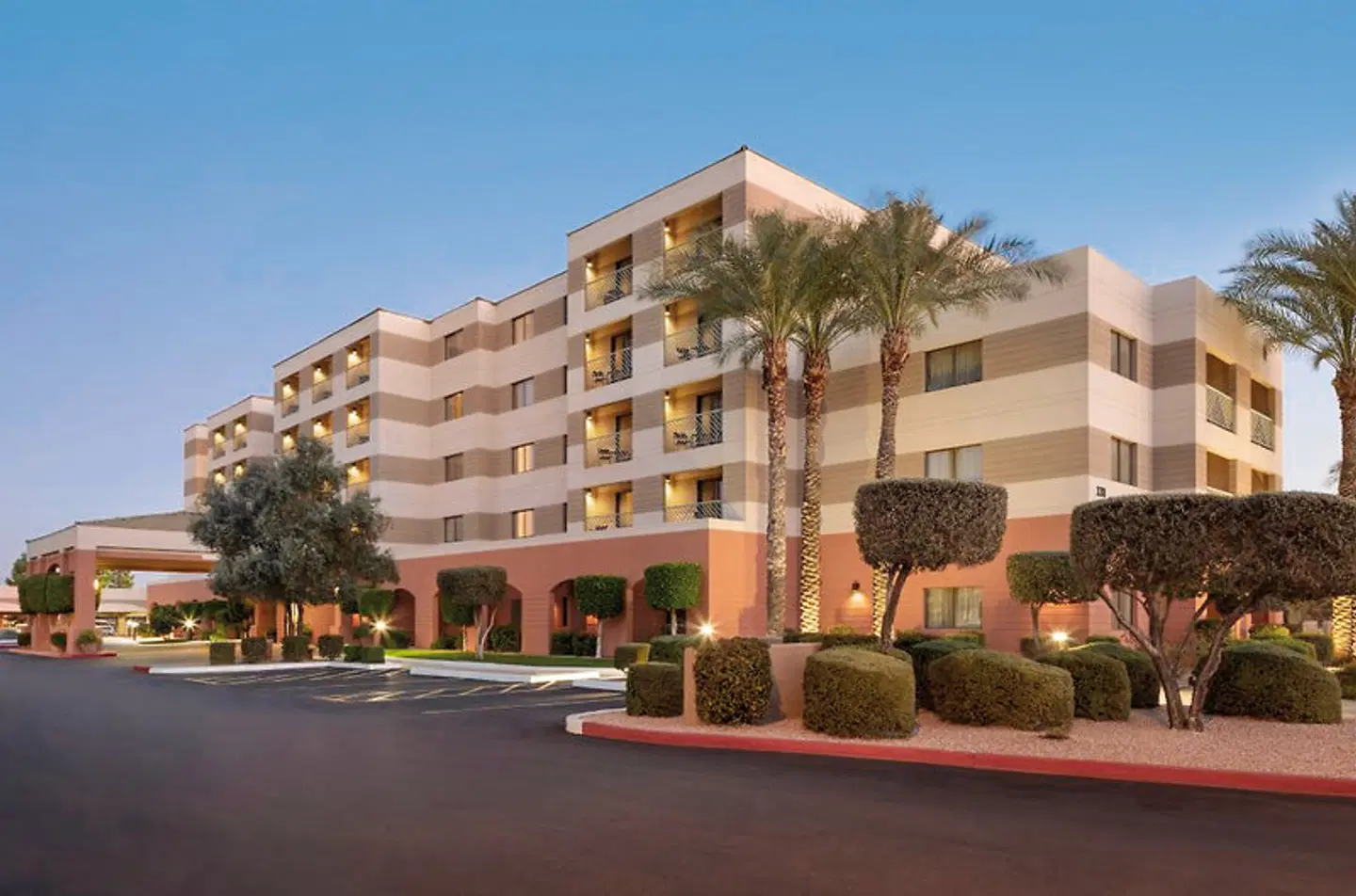 Courtyard by Marriott Scottsdale Old Town EXTERIOR