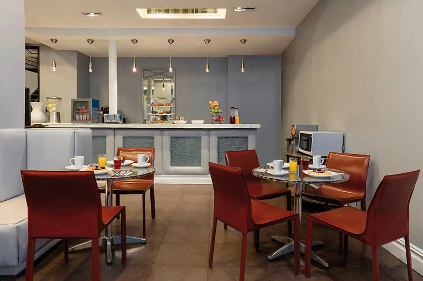 Square Hotel Bar
