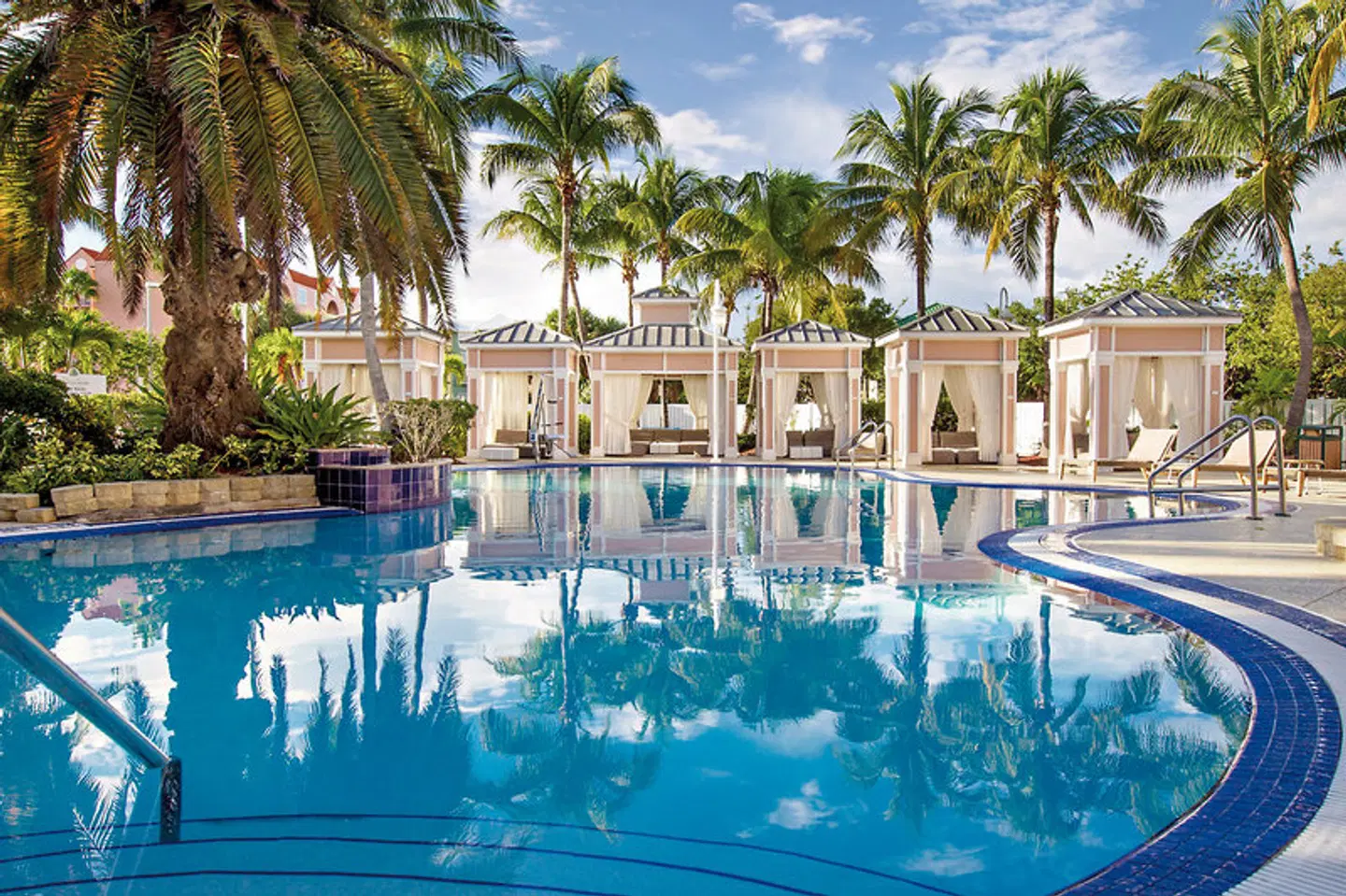 Doubletree Grand Key OUTDOOR_POOL