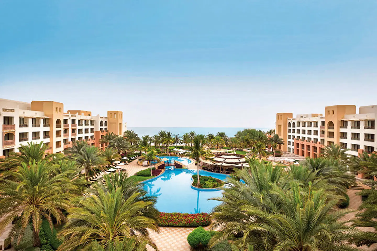 DoubleTree by Hilton Muscat Al Waha EXTERIOR