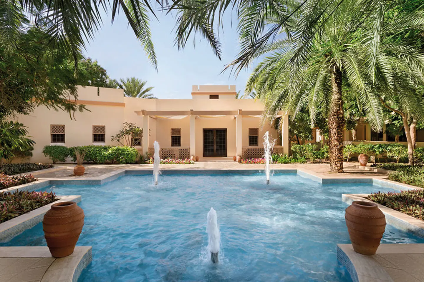 Hilton Muscat Al Bandar OUTDOOR_POOL