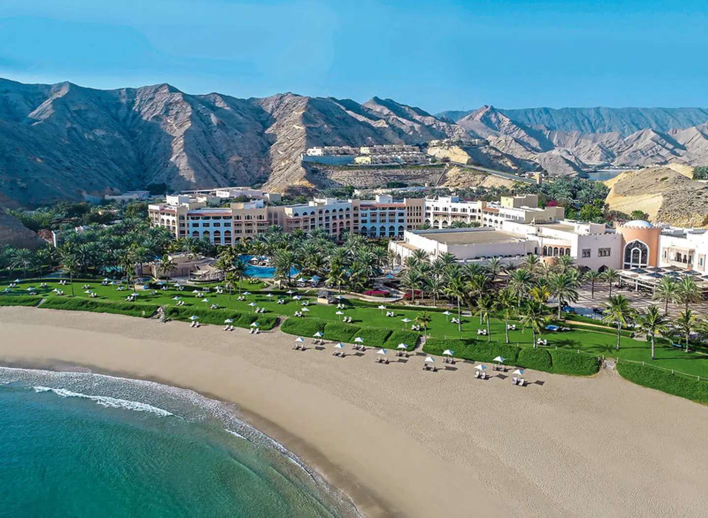 Hilton Muscat Al Bandar EXTERIOR