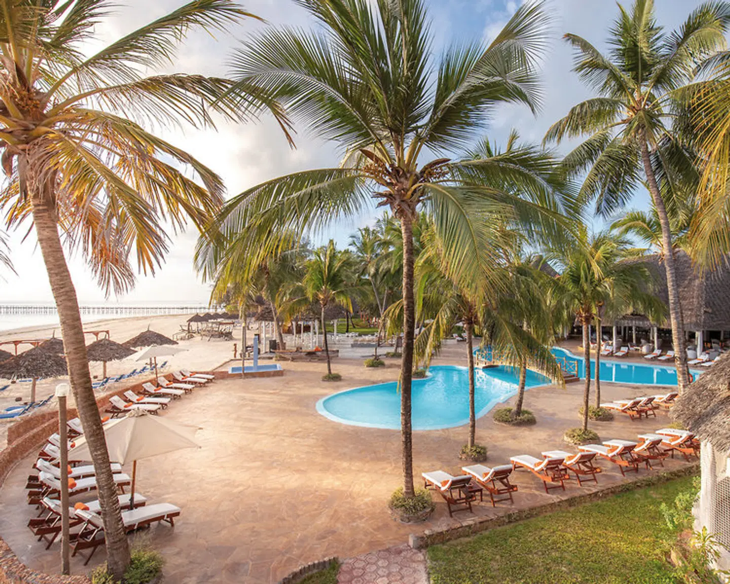 Kiwengwa Beach Resort OUTDOOR_POOL