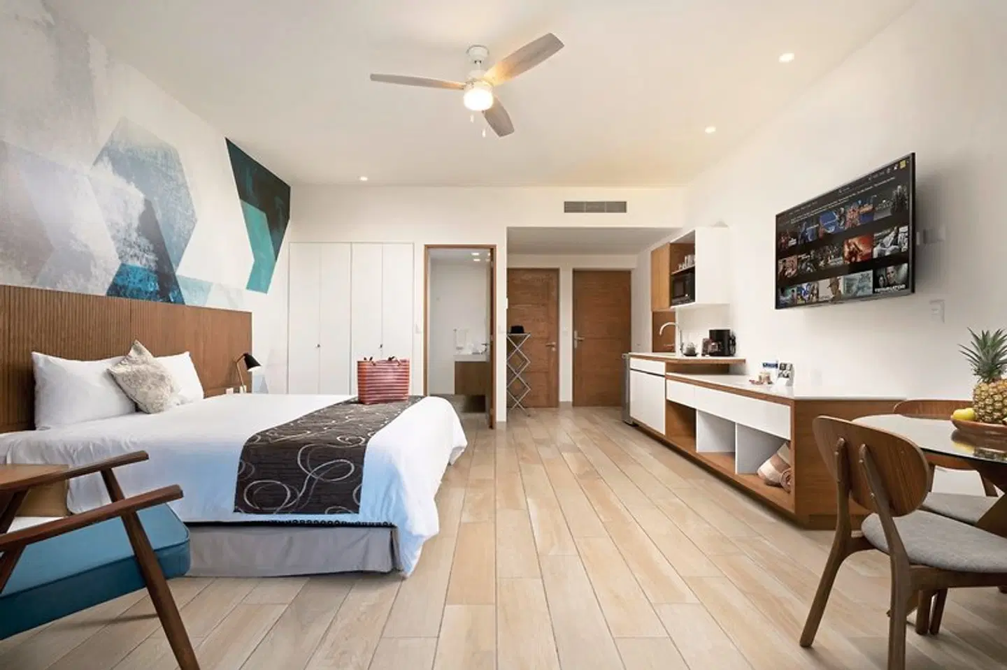 Lahun Suites ROOM_EXAMPLE