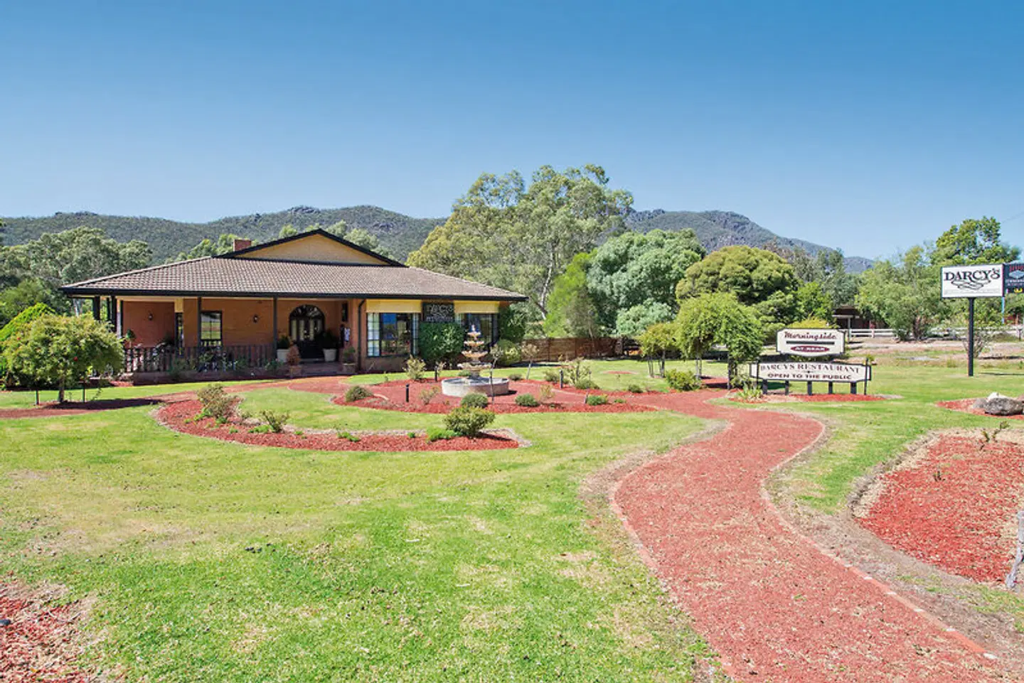 Country Plaza Halls Gap SPORTS_AND_LEISURE