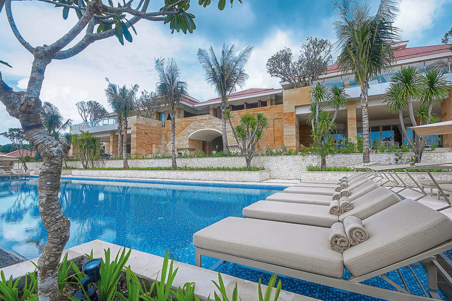The Mulia, Mulia Resort & Villas Nusa Dua Bali OUTDOOR_POOL