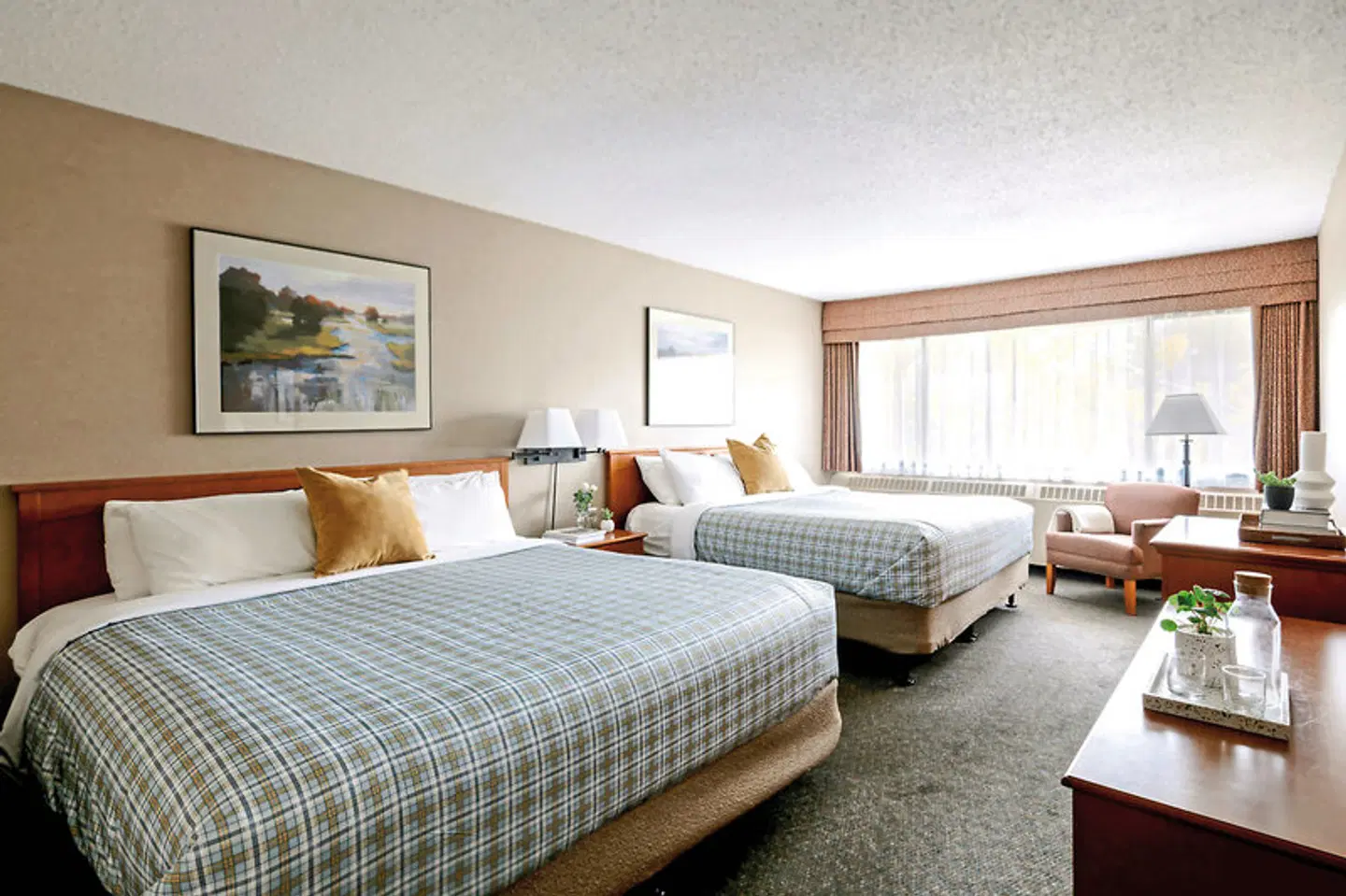 Lobstick Lodge ROOM_EXAMPLE