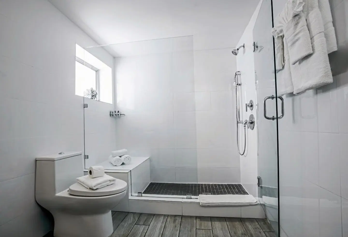 Seaside All Suites Hotel Badezimmer