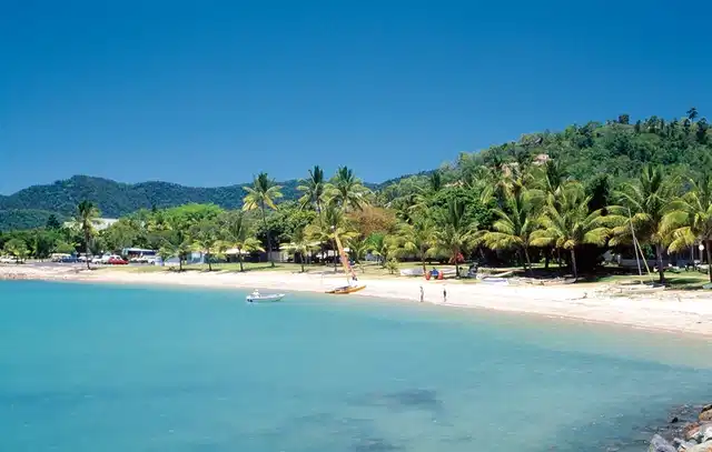 Ostküste auf eigene Faust (Brisbane - Cairns, 12 Nächte) Strand