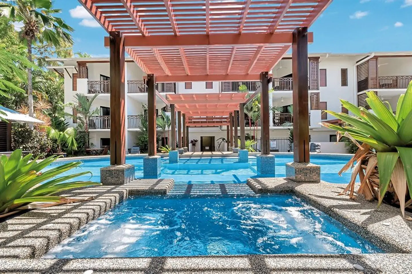 Freestyle Resort OUTDOOR_POOL