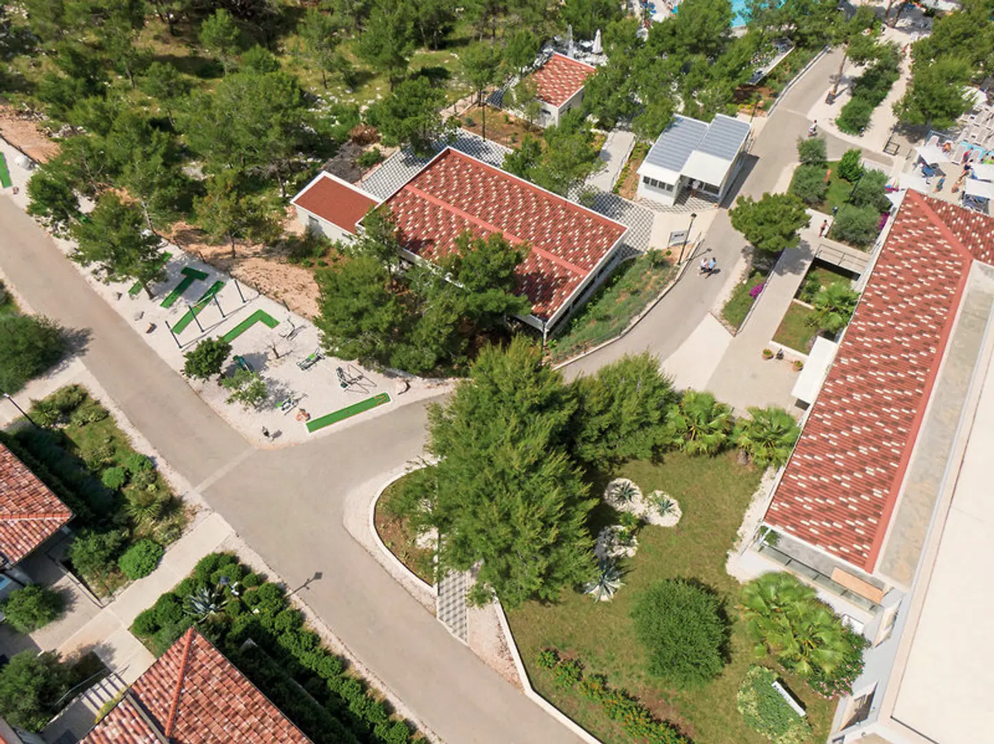 Gava Waterman Milna Resort EXTERIOR
