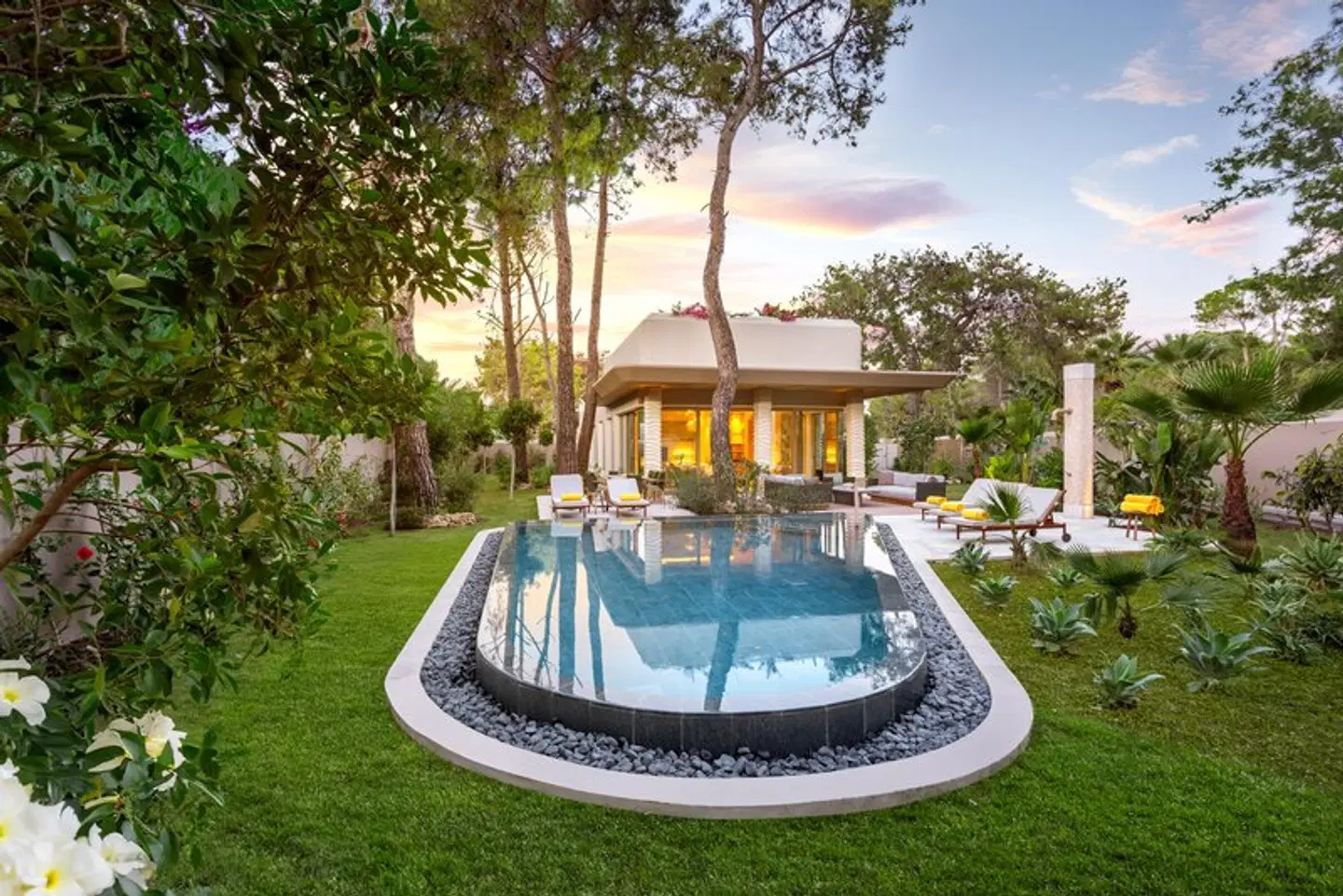BIJAL OUTDOOR_POOL
