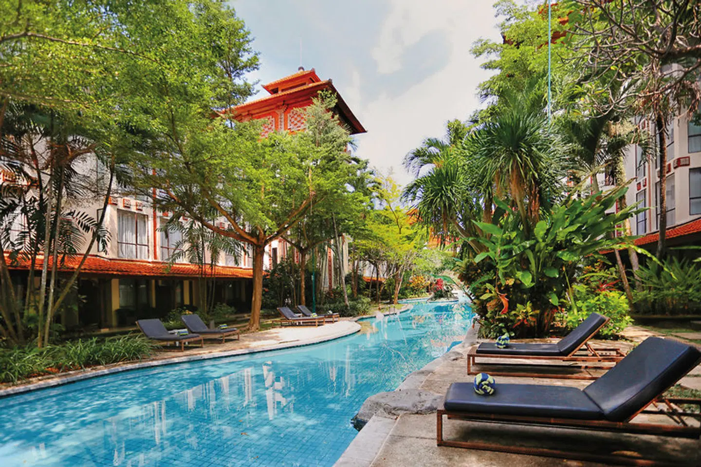Prime Plaza Hotel Sanur OUTDOOR_POOL