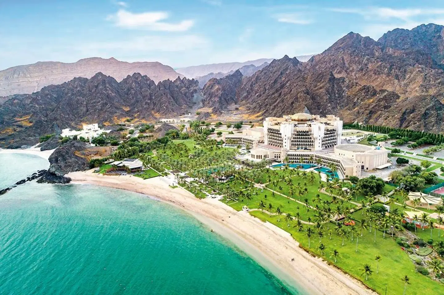 Al Bustan Palace, a Ritz-Carlton Hotel EXTERIOR
