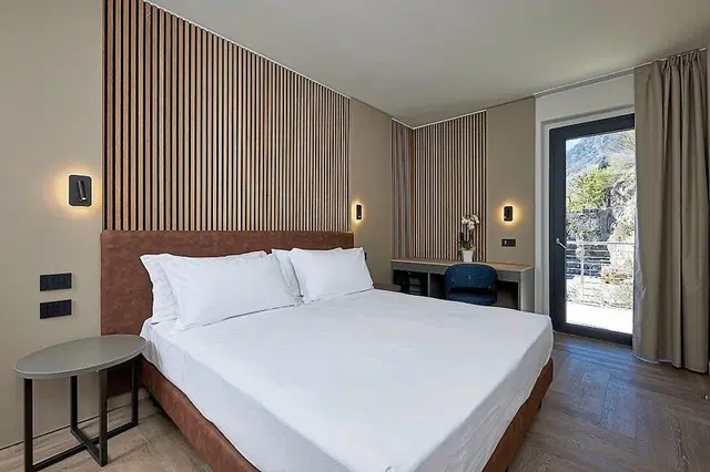 Royal Village ROOM_EXAMPLE