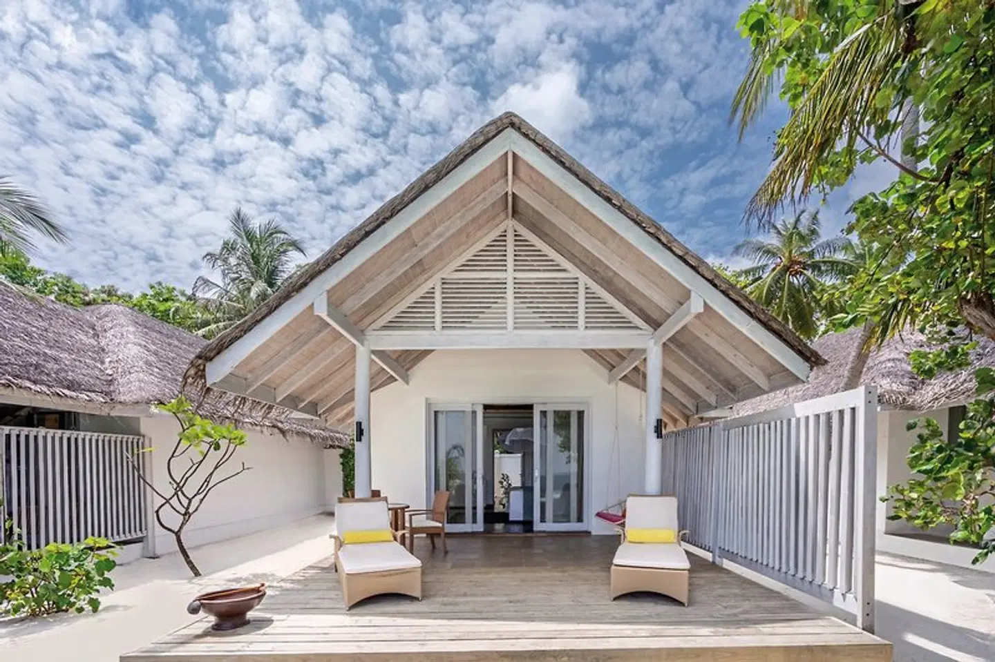 NH Maldives Kuda Rah Resort EXTERIOR