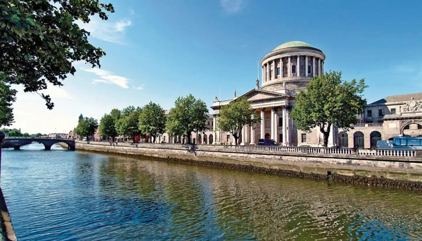 Filmreifes Irland Aussenansicht