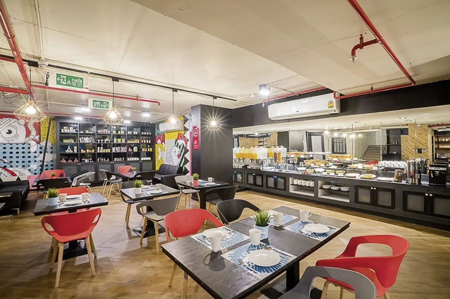 Sunshine Hip Hotel Restaurant