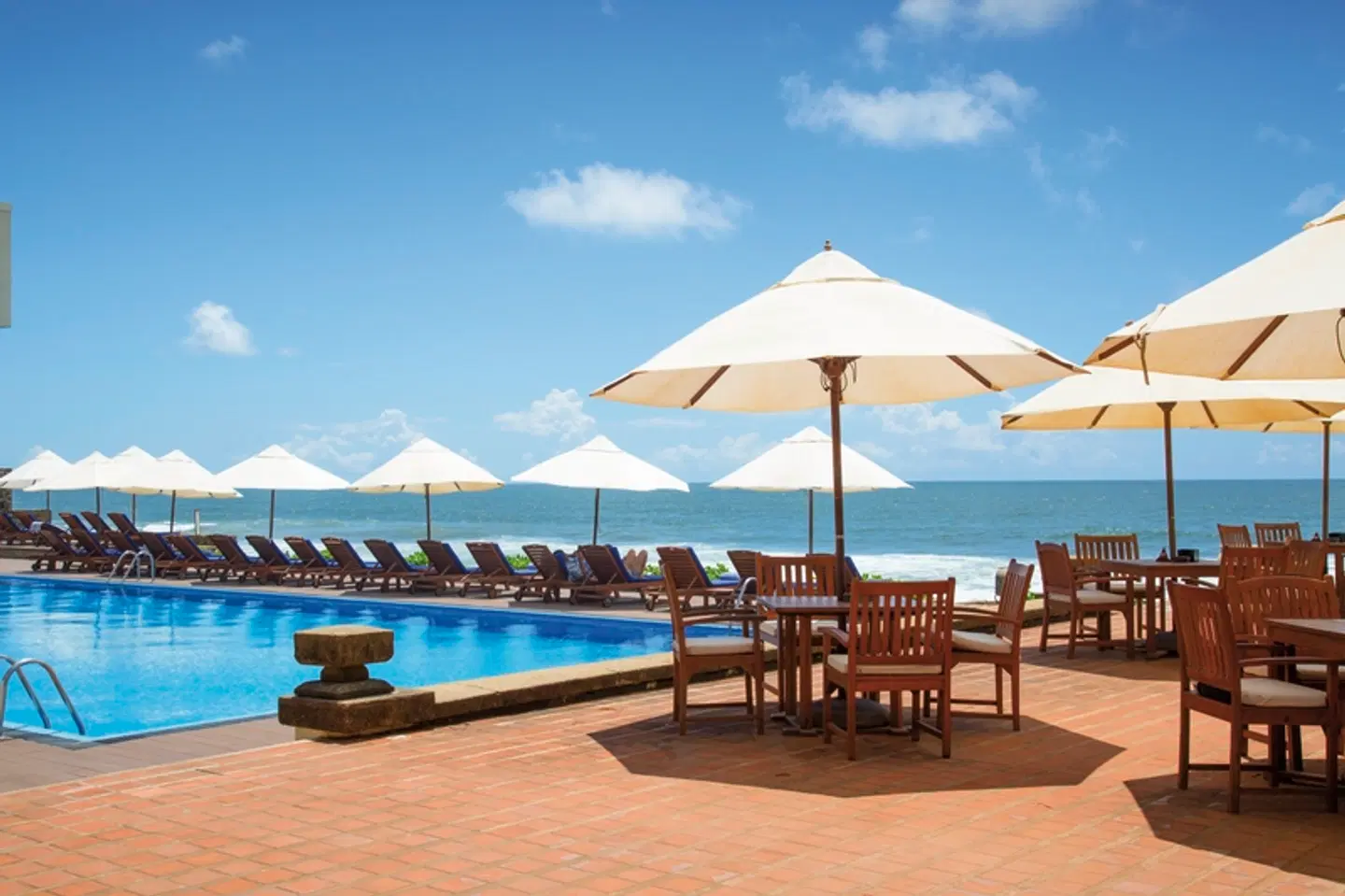 Galle Face Hotel OUTDOOR_POOL