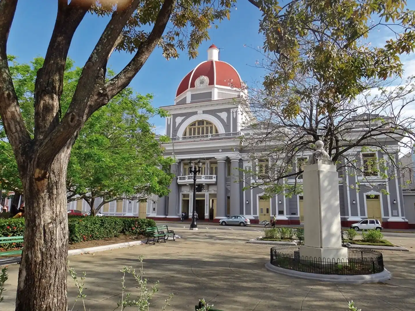 Portrait einer Insel (Autoreise) Aussenansicht