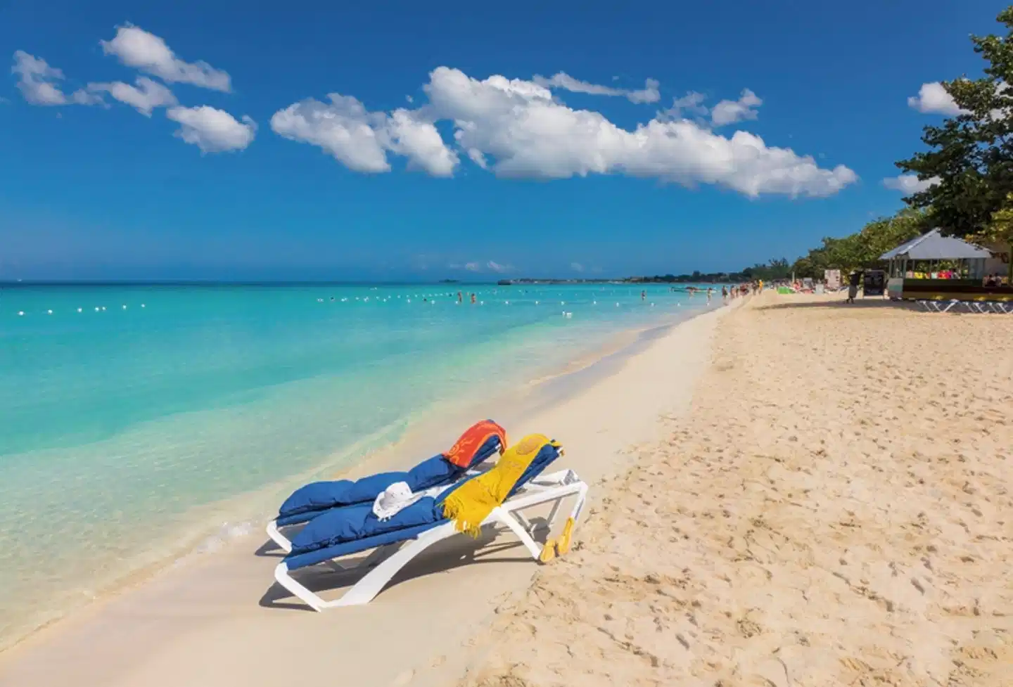 Legends Beach Resort BEACH