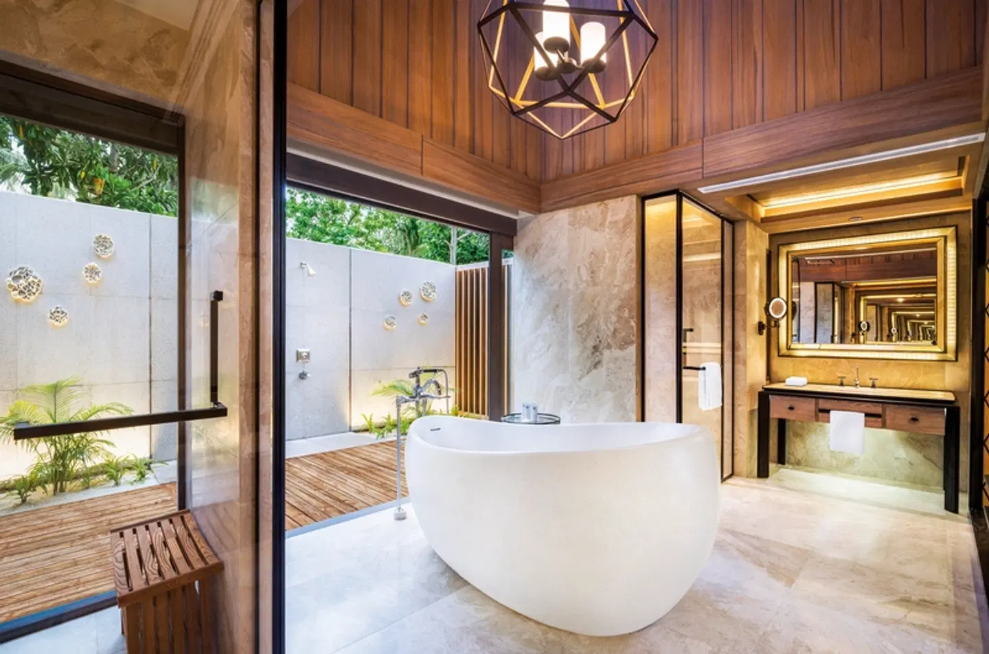 The St. Regis Maldives Vommuli Resort Badezimmer