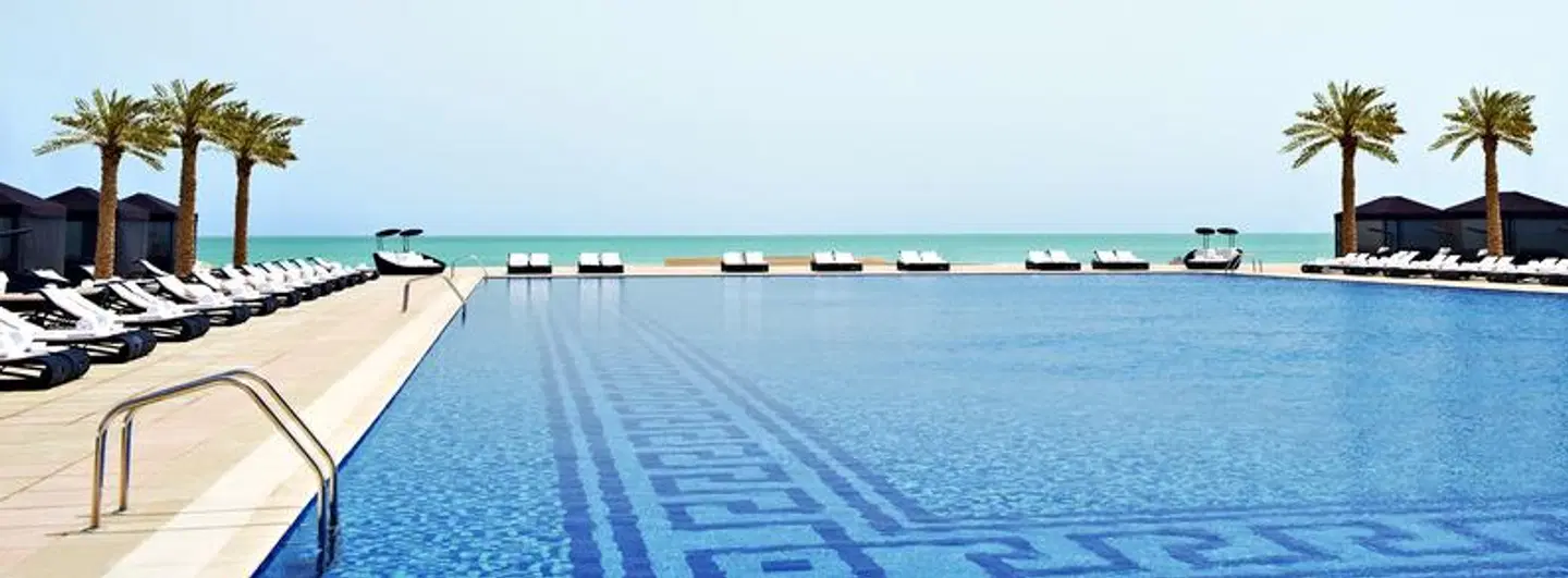 The St. Regis Doha OUTDOOR_POOL