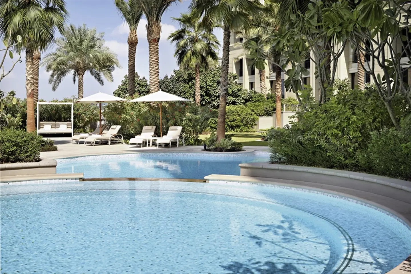 Palazzo Versace Dubai OUTDOOR_POOL
