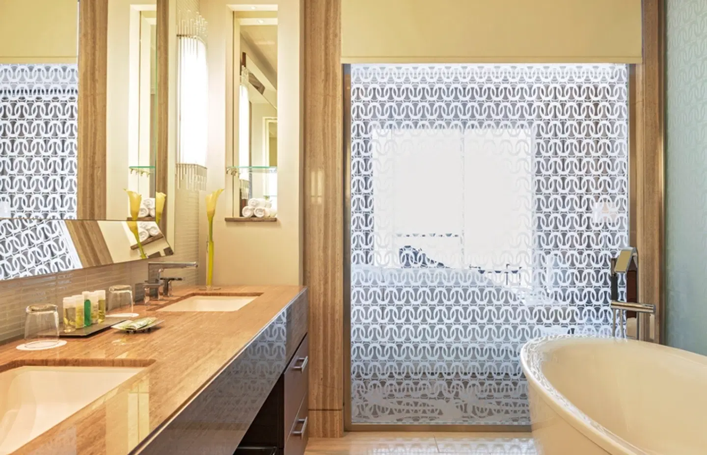 Hilton Dubai Al Habtoor City Badezimmer