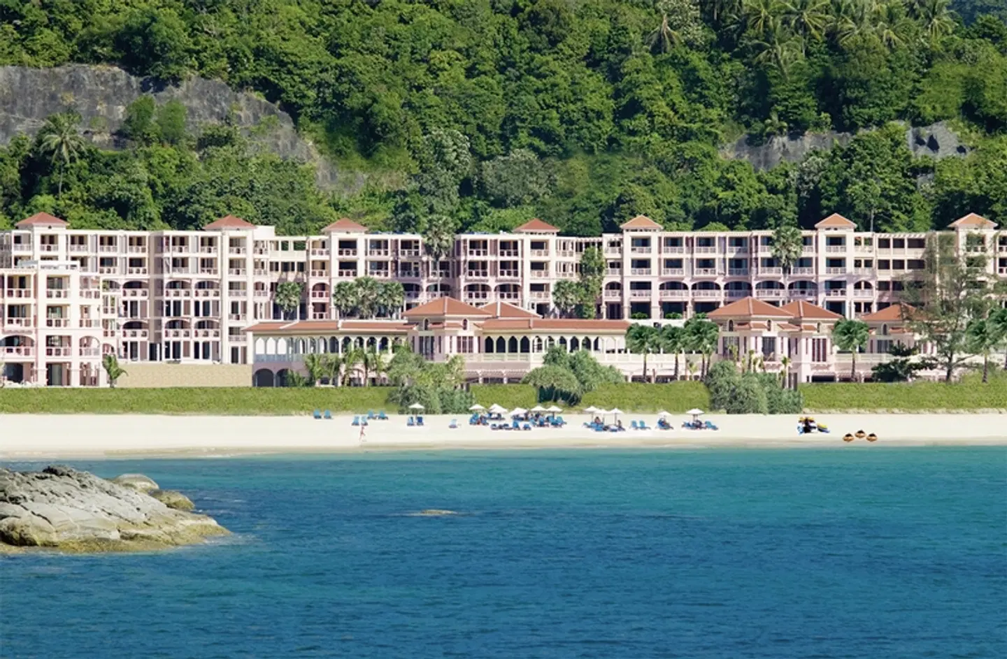 Centara Grand Beach Resort Phuket EXTERIOR