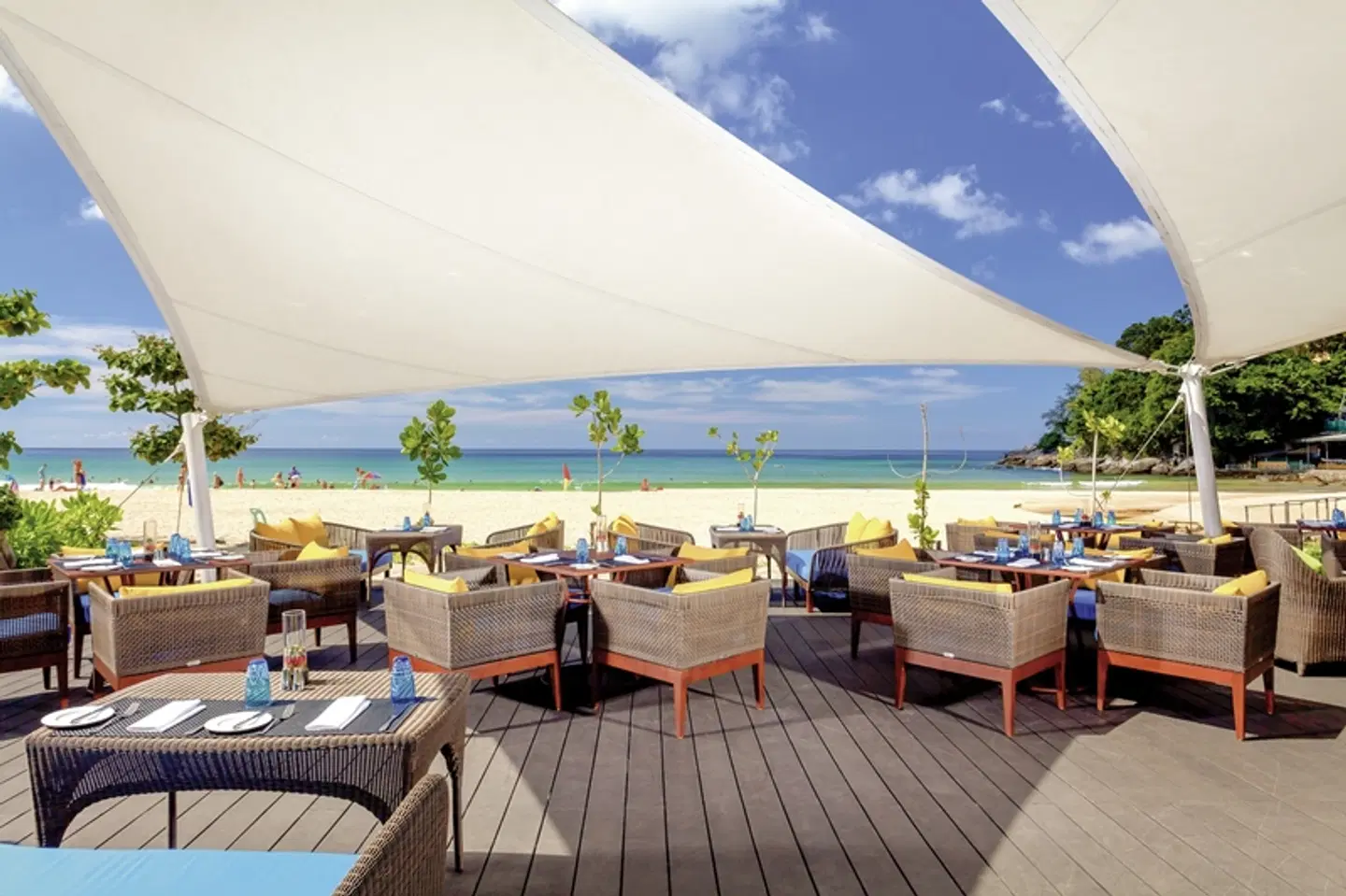 Centara Grand Beach Resort Phuket Terrasse