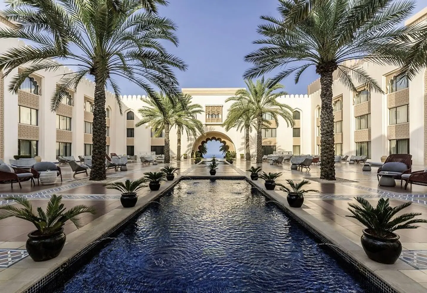 Al Husn Muscat EXTERIOR