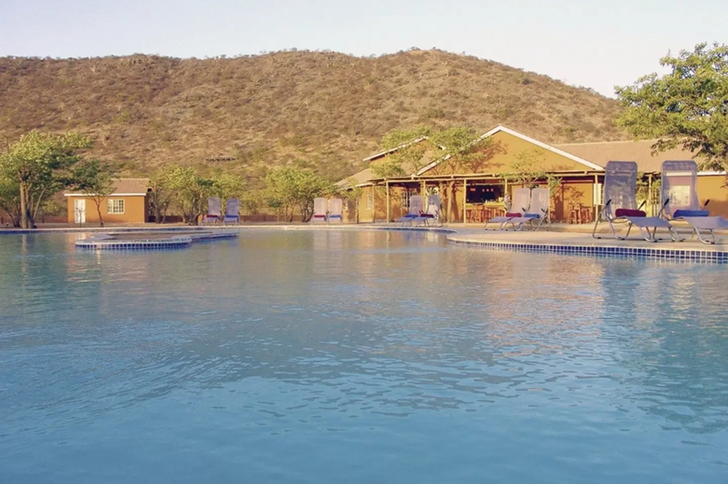 Damara Mopane Lodge EXTERIOR