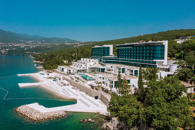 Hilton Rijeka Costabella Beach Resort & Spa EXTERIOR