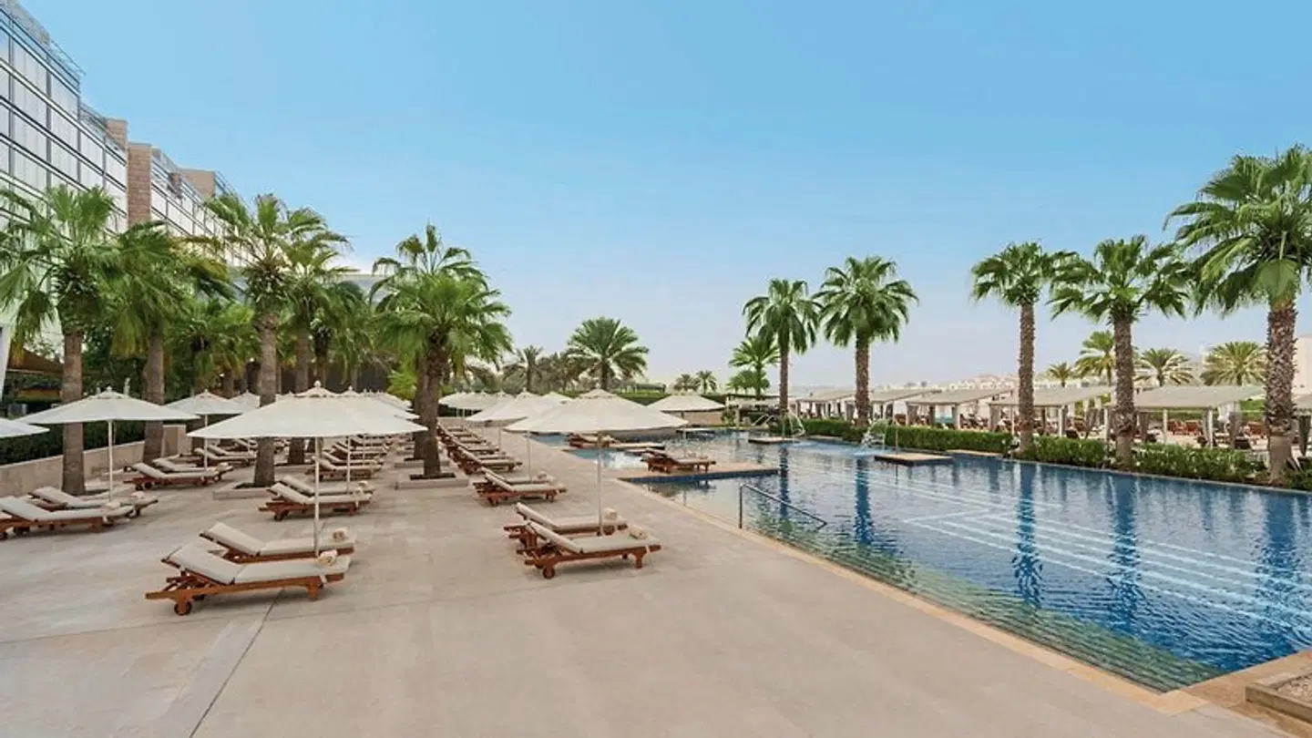 Fairmont Bab Al Bahr BEACH