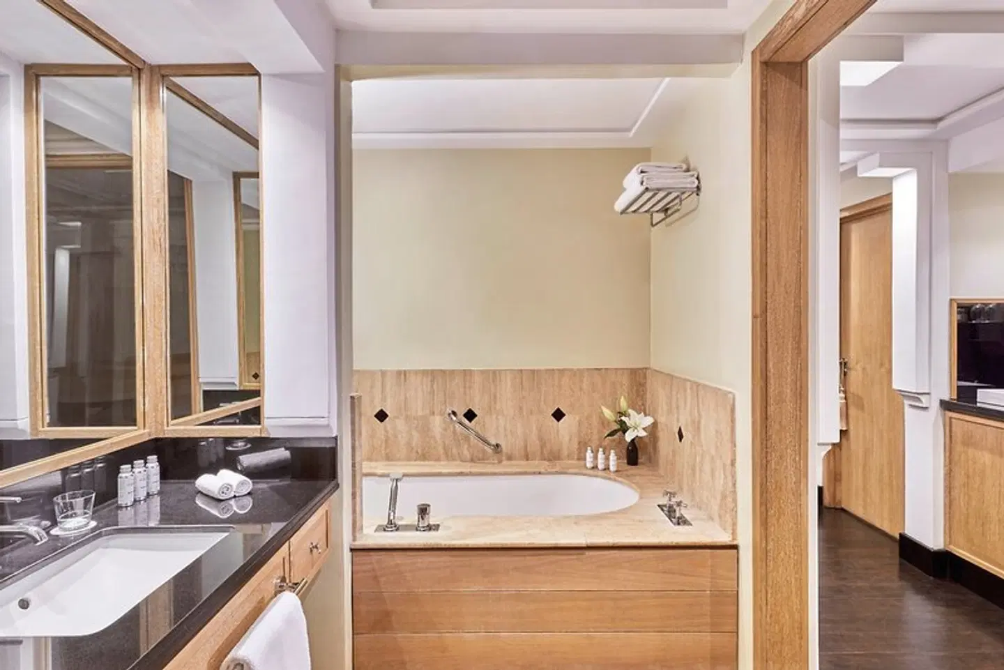Hotel & Ryads Barriére Le Naoura BATHROOM