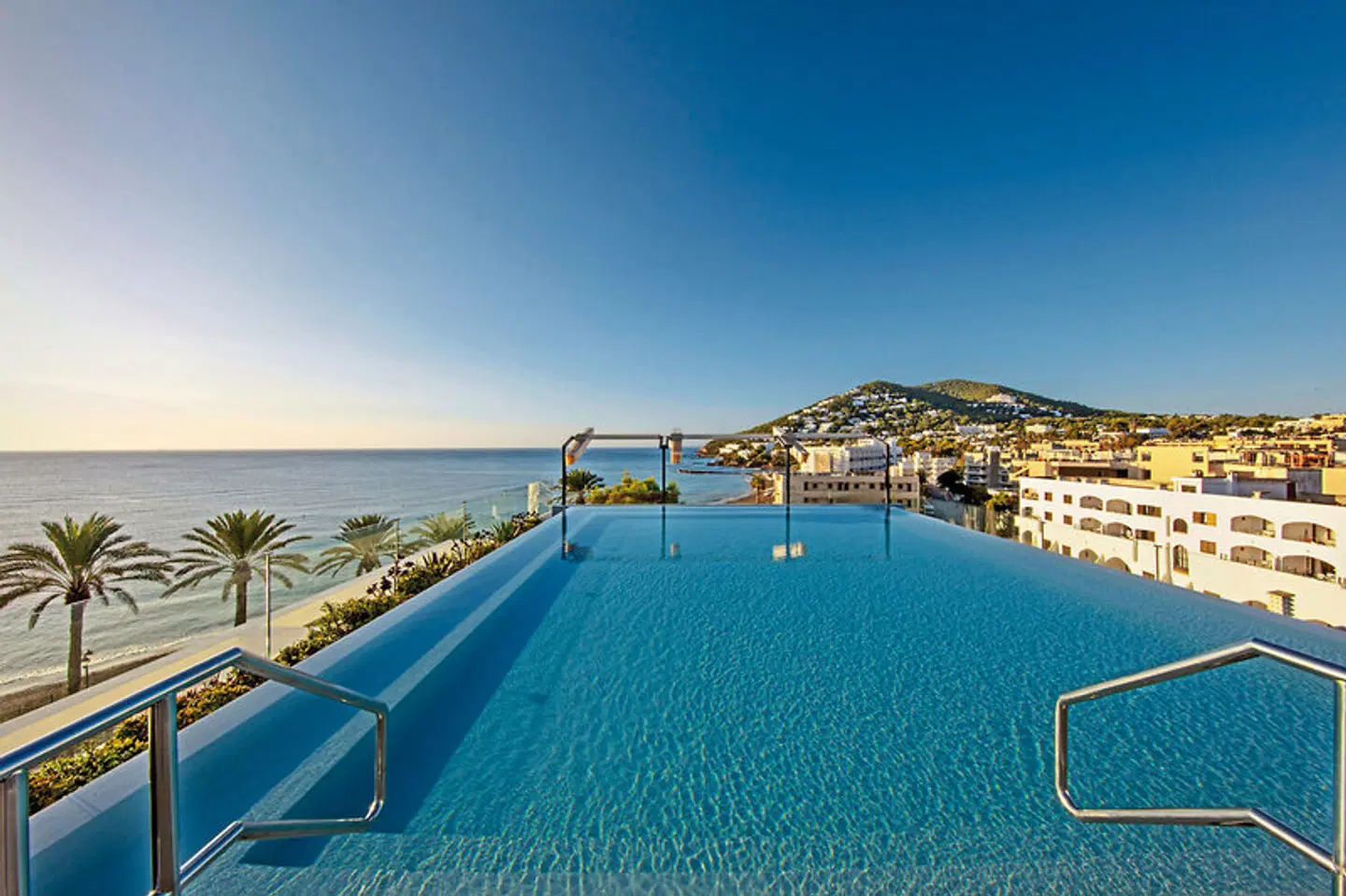 W Ibiza OUTDOOR_POOL