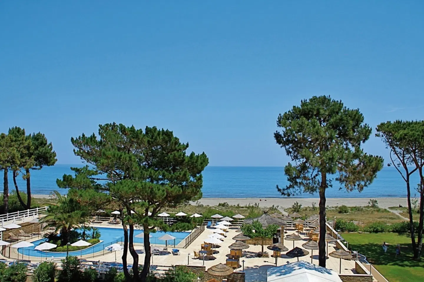 La Lagune OUTDOOR_POOL